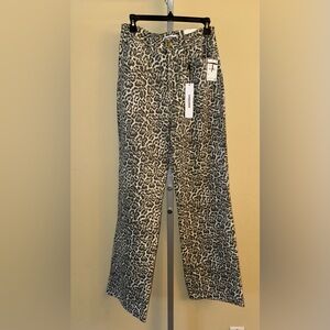 C101. Vigoss High Rise Straight 28 NWT  Cheetah Print Pants